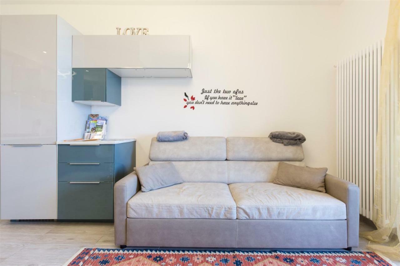La Tana del Lupo Stresa Apartamento Exterior foto